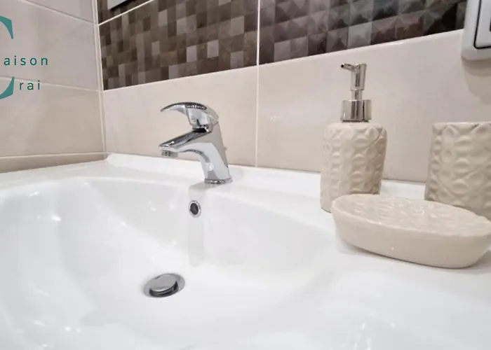 לינה וארוחת בוקר Residenza Magnolia טרופאה